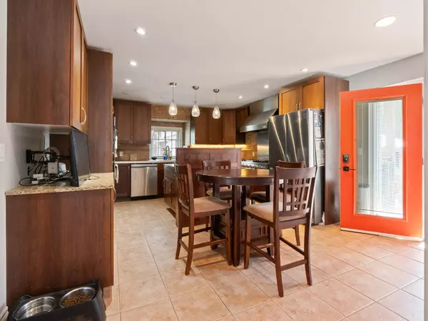 Niagara Falls, ON L2G 6B6,3920 Main ST