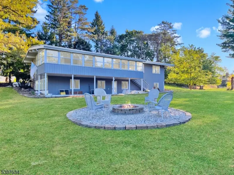 21 Plane Hill Rd, Washington Twp., NJ 07882