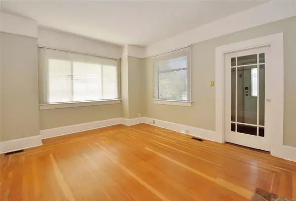 Nanaimo, BC V9S 4C4,350 Stewart Ave