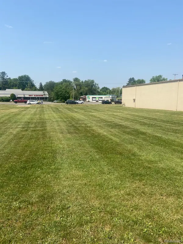 Flint, MI 48504,5023 W PIERSON RD