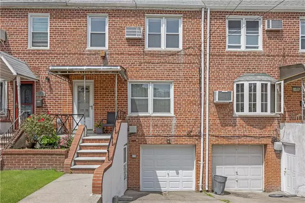16511 Jewel AVE, Flushing, NY 11365