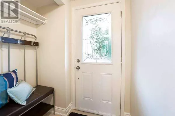 Mississauga, ON L5N 7K3,6060 Snowy Owl CRES #20