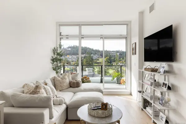 Langford, BC V9B 6R6,2000 Hannington Rd #1413