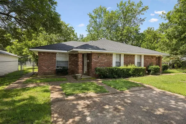 Terrell, TX 75160,1104 & 1106 E High Street