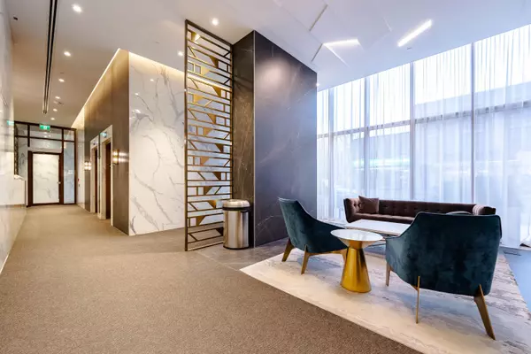 Toronto C02, ON M5R 0B8,151 Avenue RD #305