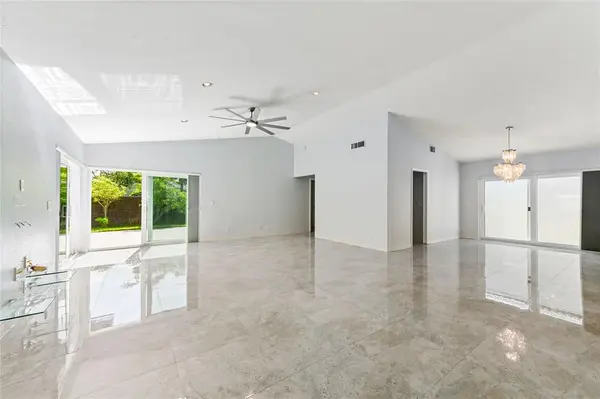 Boca Raton, FL 33498,21300 Millbrook Ct