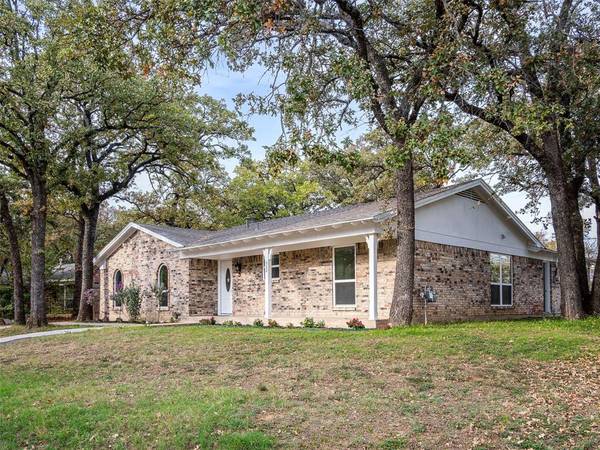 632 Melbourne Court, Hurst, TX 76053