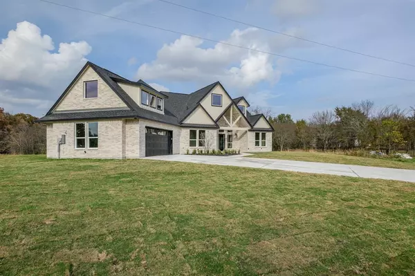 Terrell, TX 75160,1838 County Road 2320