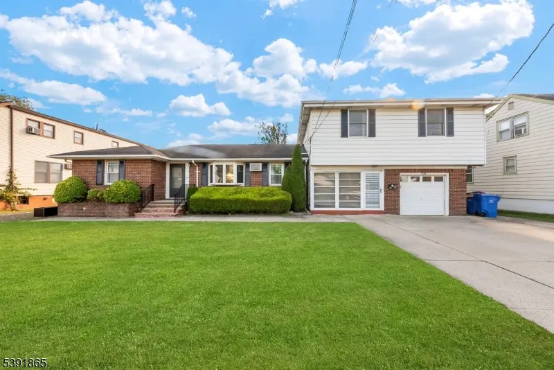 North Brunswick Twp., NJ 08902,926 Hermann Rd