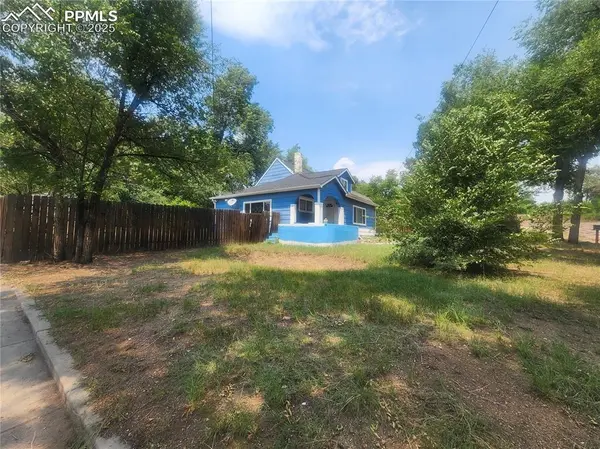 Colorado Springs, CO 80903,944 S Cascade AVE