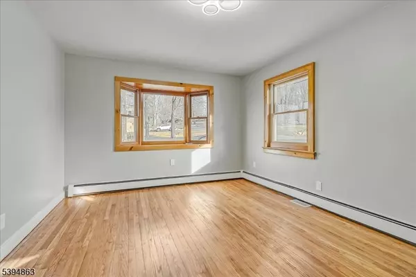 Mount Olive Twp., NJ 07828,7 Flanders Rd