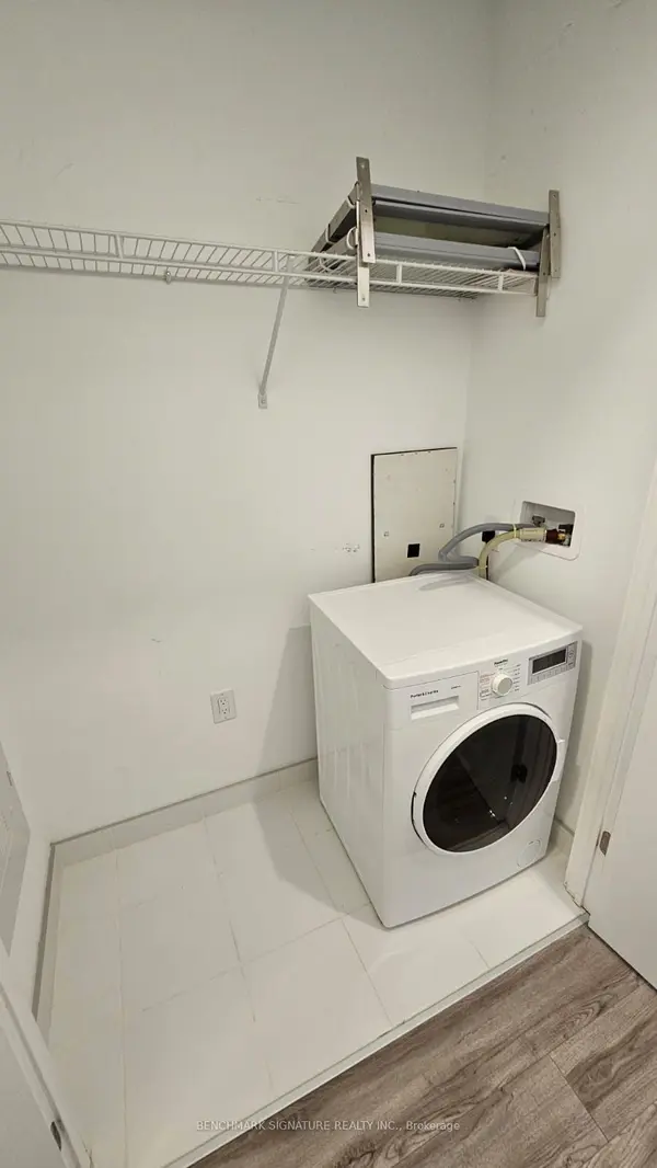 Toronto C08, ON M5B 0B8,77 Shuter ST #910