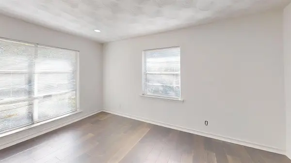 Dallas, TX 75233,3535 Creek View Drive