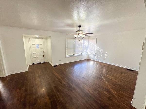 Denison, TX 75020,1431 W Chestnut Street