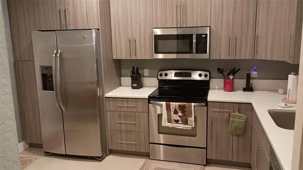 Weston, FL 33332,3878 Tree Top Dr