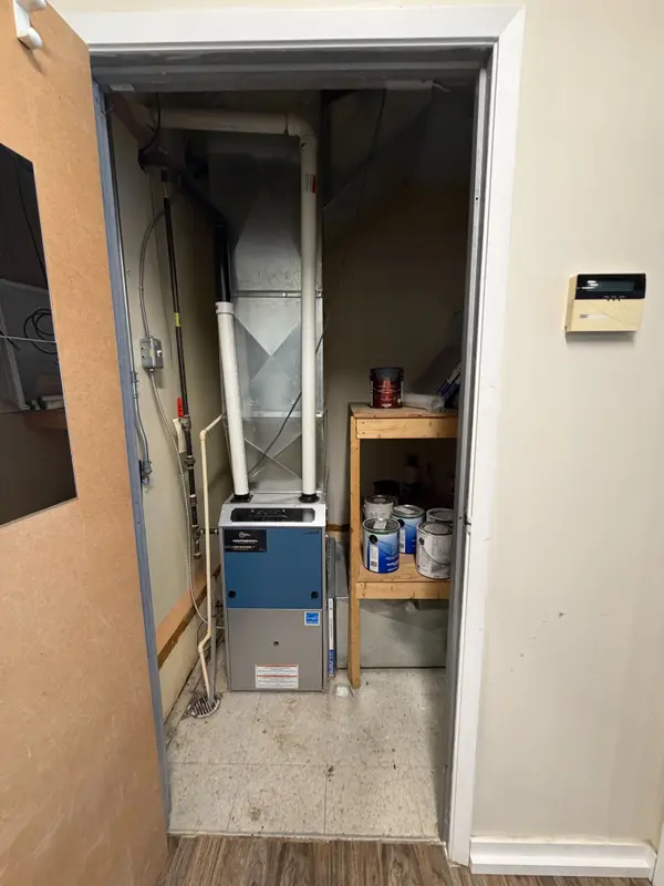 Brock, ON L0K 1A0,466 Osborne ST #468