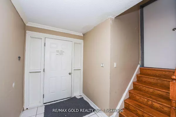 Mississauga, ON L4T 3E5,3630 Brandon Gate DR