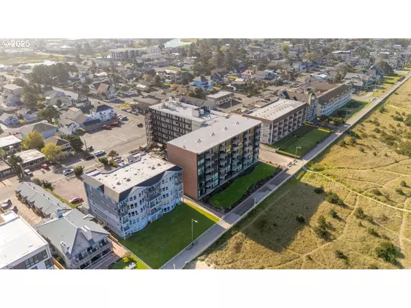 Seaside, OR 97138,475 S PROM #112