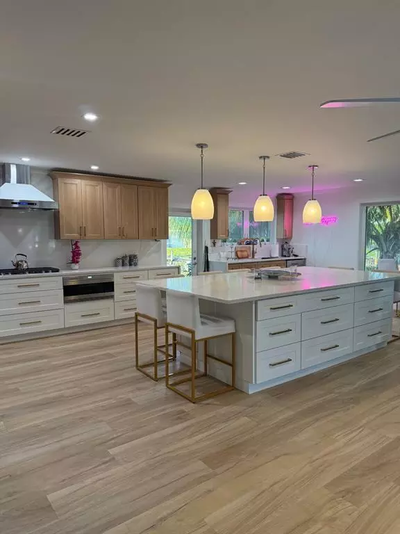 Pompano Beach, FL 33060,1861 SE 6th St