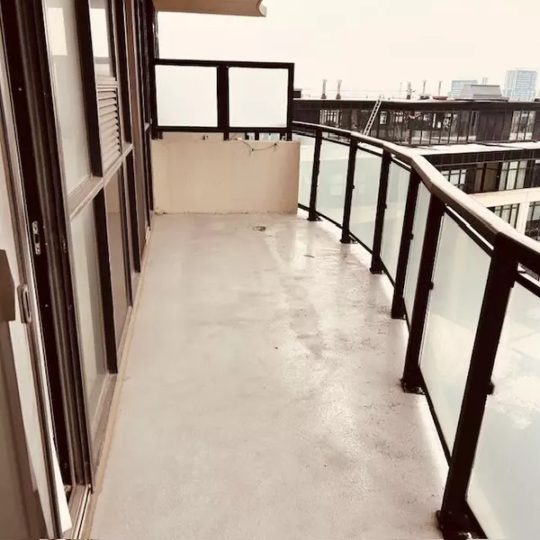 Vaughan, ON L4K 0G3,2900 Highway 7 RD #706