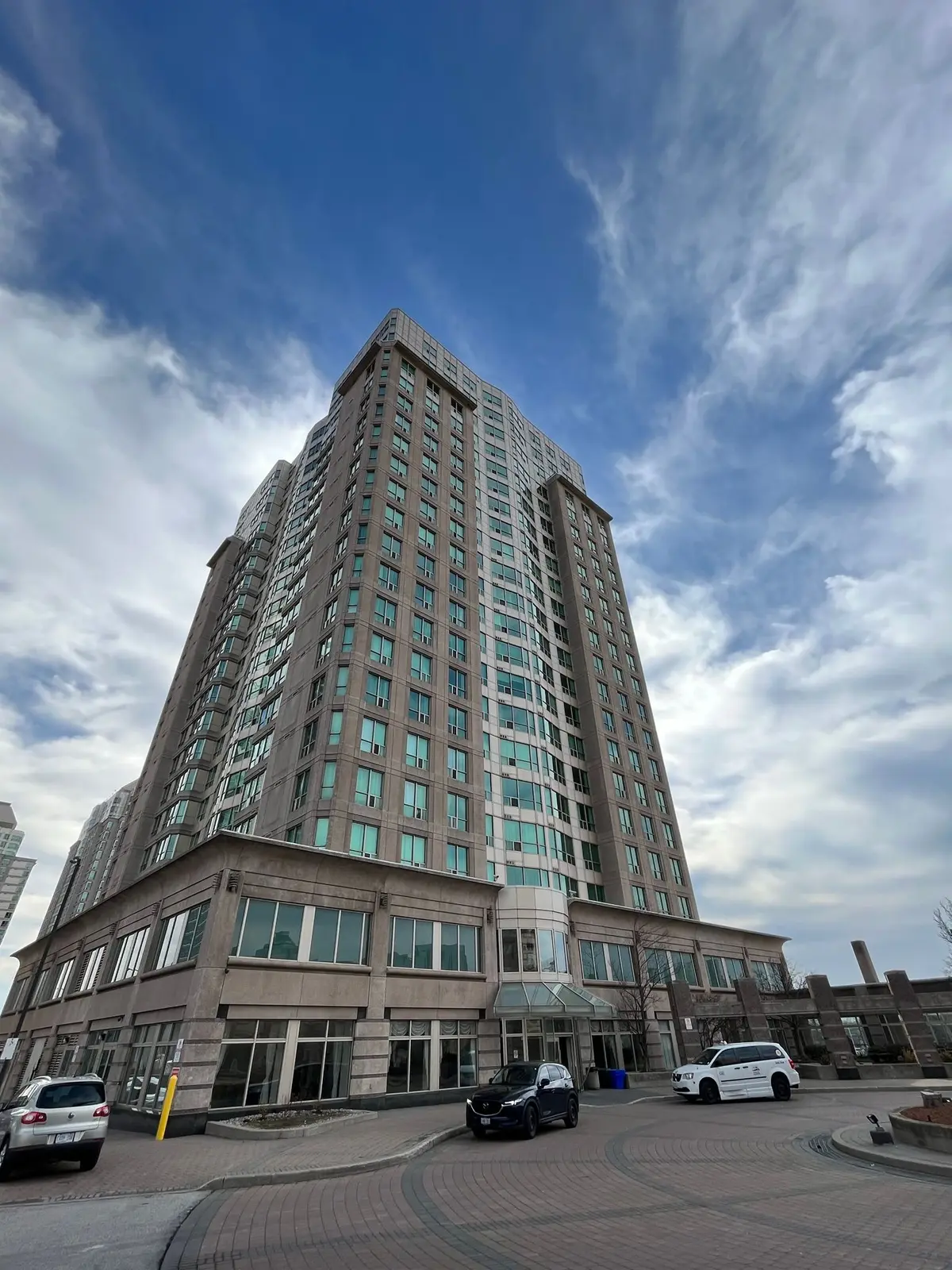 Toronto E09, ON M1H 3H8,8 Lee Centre DR #1512