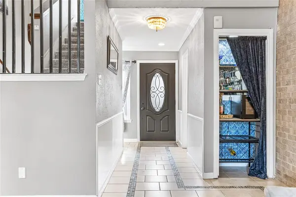 Fort Worth, TX 76112,739 Oakwood Trail