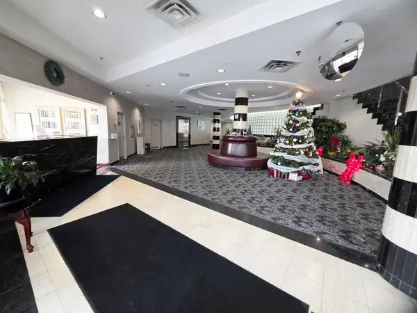 Toronto E04, ON M1P 4Z4,1470 Midland AVE #801