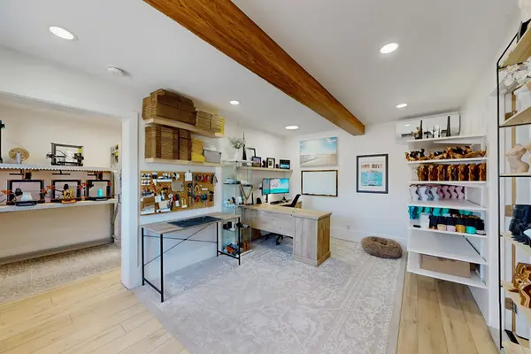 Innisfil, ON L0L 1L0,23 Queen ST