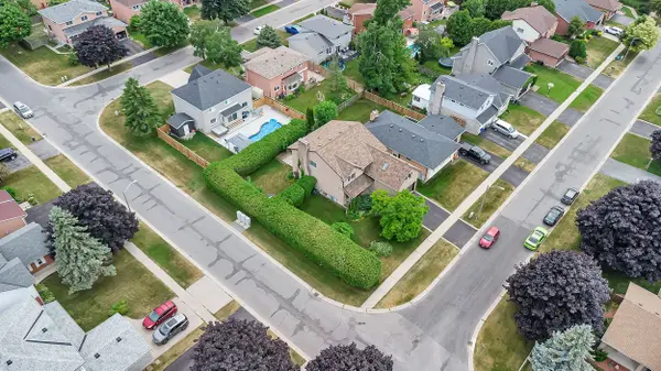 Kingston, ON K7P 2B3,1020 Ambleside CRES