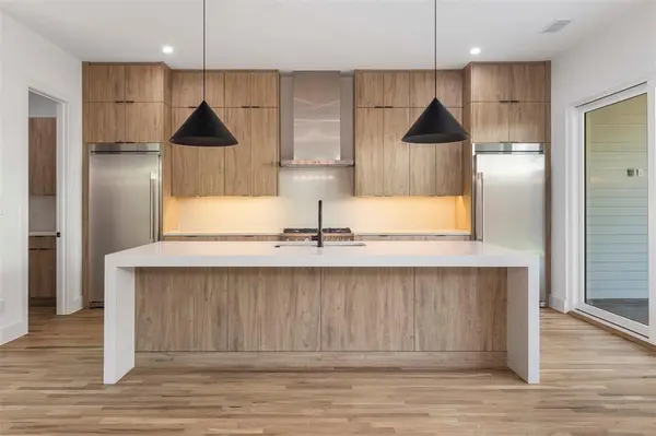 Dallas, TX 75206,5611 Ellsworth Avenue #101