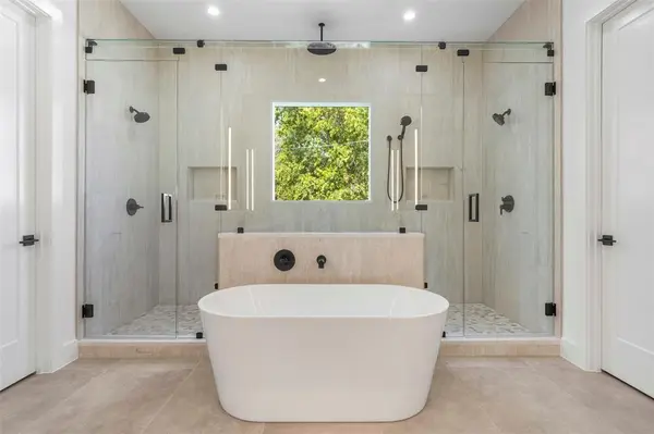 Dallas, TX 75206,5611 Ellsworth Avenue #101