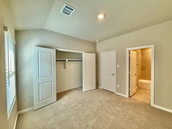 Sherman, TX 75092,2104 Rannoch Street