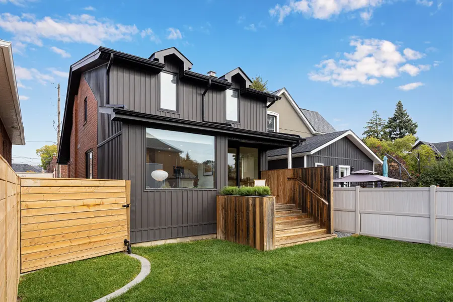 55 Mimico AVE, Toronto W06, ON M8V 1R2