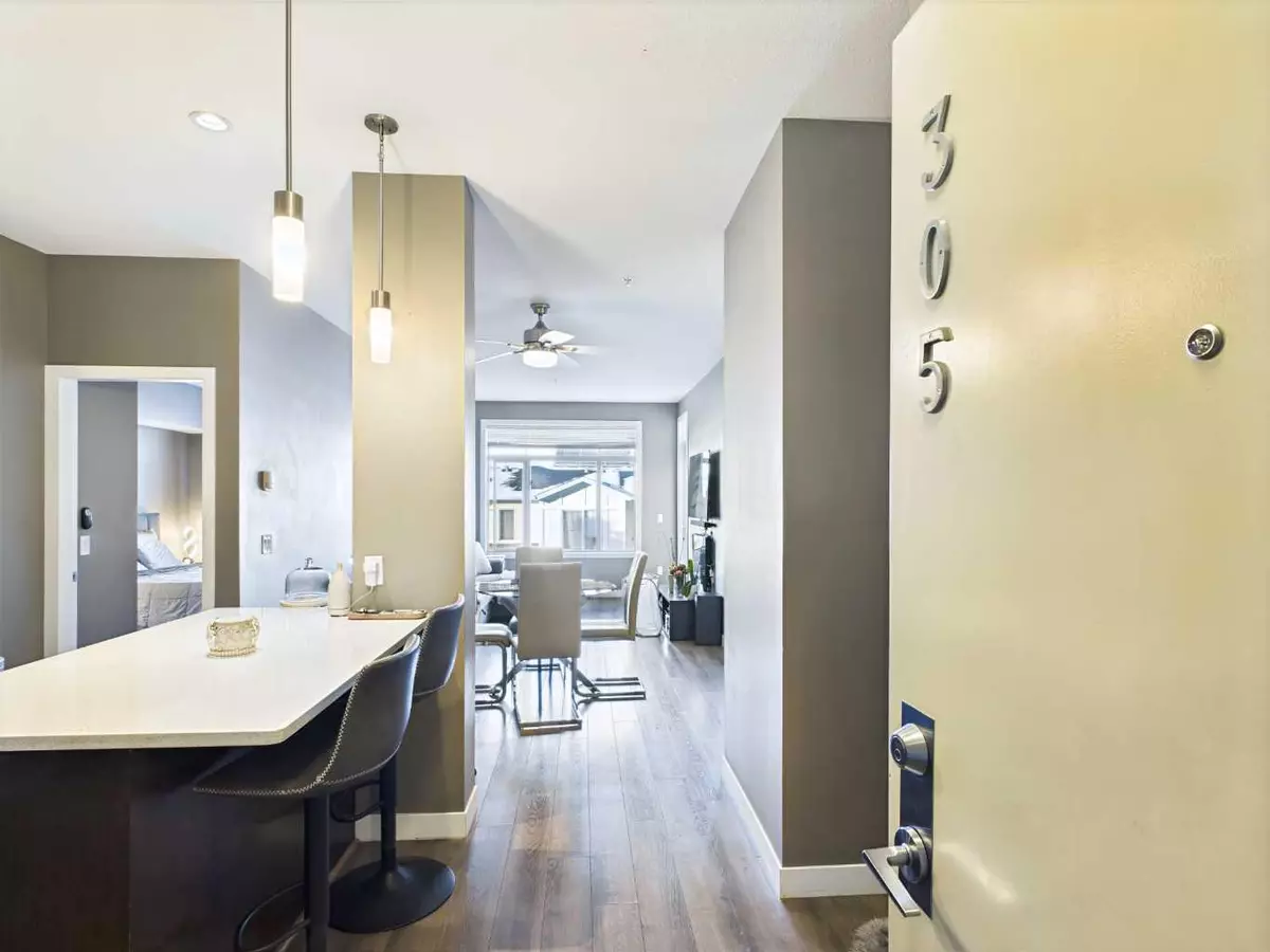 Calgary, AB T3M1Z7,28 Auburn Bay Link SE #305