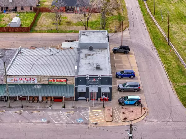 100 S Main Street, Crandall, TX 75114