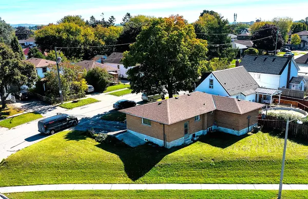 Oshawa, ON L1J 4S9,532 Montrave AVE