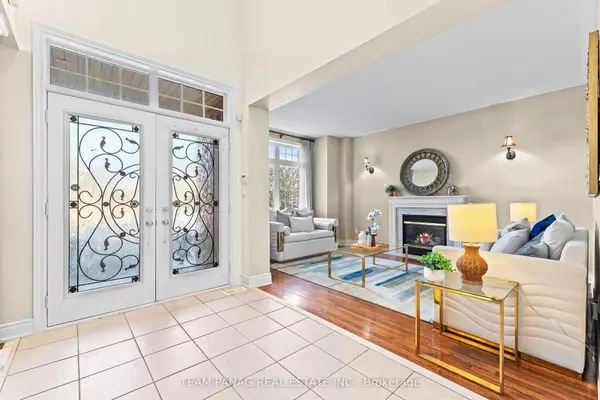 Brampton, ON L6P 1V6,12 Concorde DR