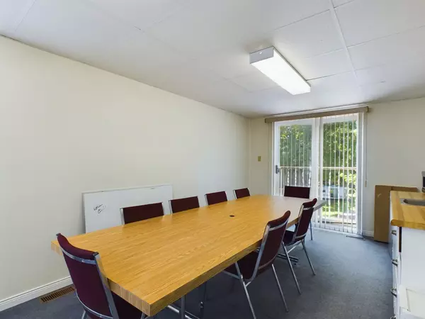 Kincardine, ON N2Z 2Y2,926 Queen ST