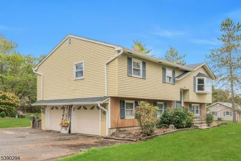 Frankford Twp., NJ 07461,305 Wykertown Rd