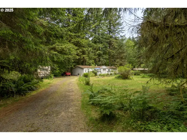 Seaside, OR 97138,37307 LINDA LN