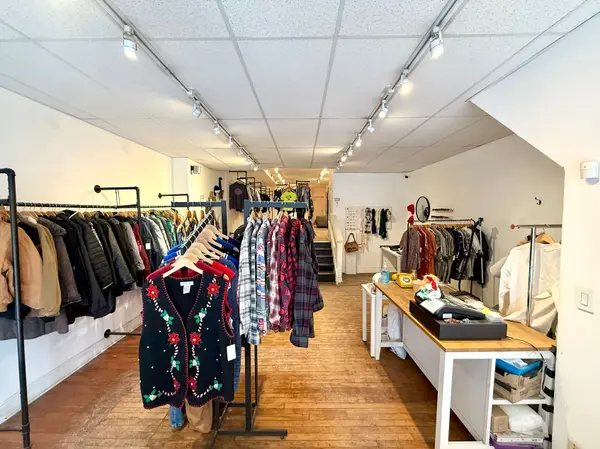 Toronto E01, ON M4M 1H4,768 Queen ST E