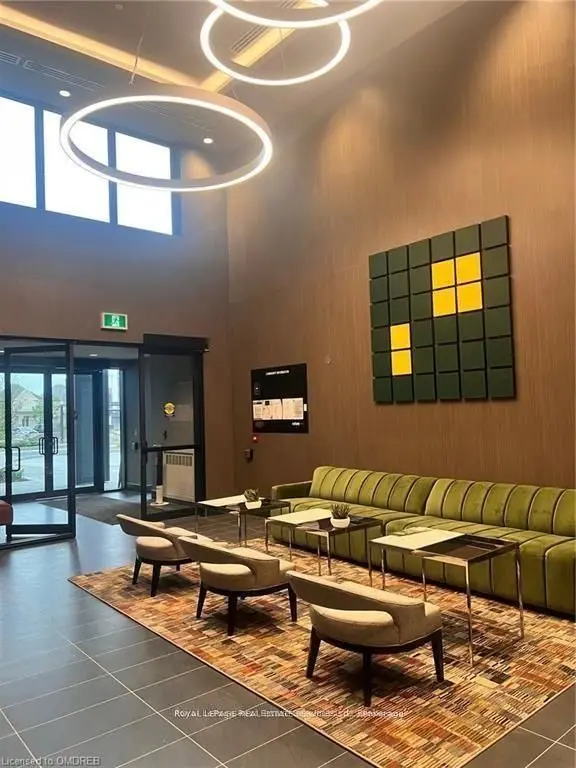 Oakville, ON L6M 5N4,95 Dundas ST W #511