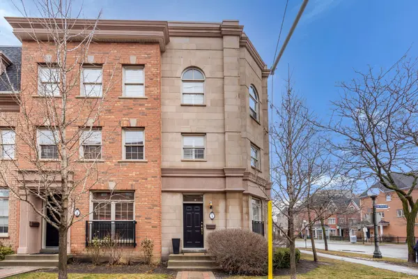 Toronto W06, ON M8V 4E3,3076 Lake Shore BLVD W #1