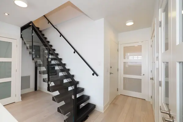 Waterloo, ON N2G 3H6,112 Benton ST #710