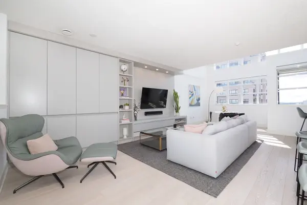 Waterloo, ON N2G 3H6,112 Benton ST #710