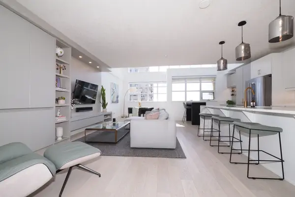 Waterloo, ON N2G 3H6,112 Benton ST #710