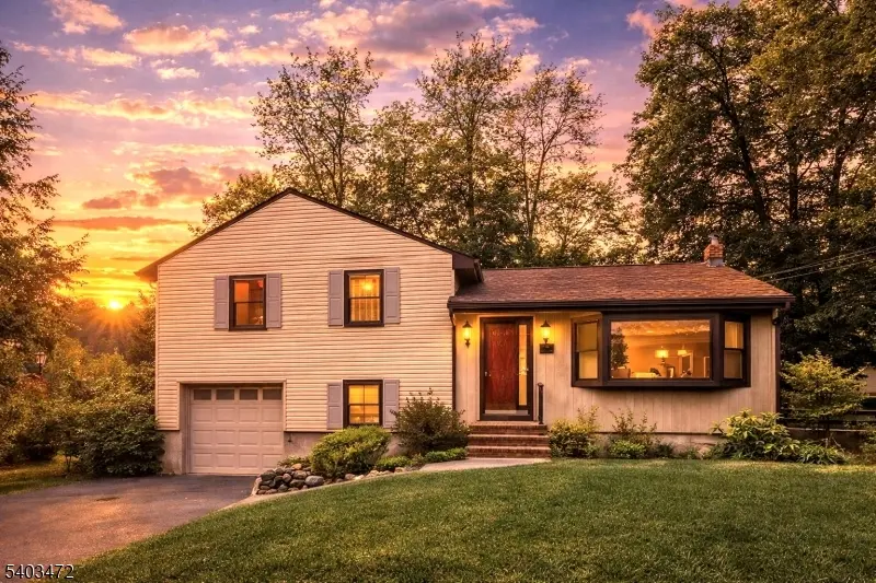 92 Arbor, Hohokus Boro, NJ 07423