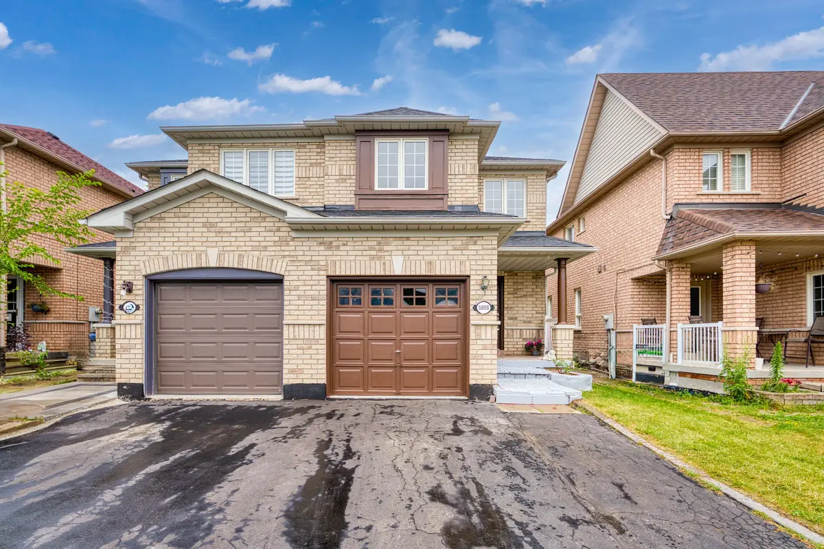 Mississauga, ON L5M 6Y2,5909 Churchill Meadows BLVD