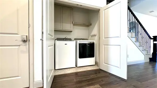 Carrollton, TX 75010,4683B Rhett Lane