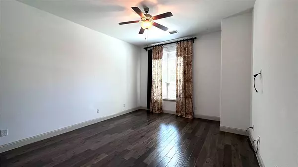 Carrollton, TX 75010,4683B Rhett Lane